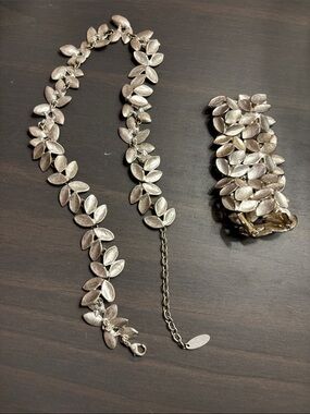 Silver Leaf Link Necklace and Bracelet Set